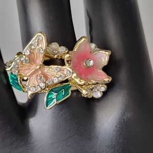 Beautiful Butterfly and Flower Ring